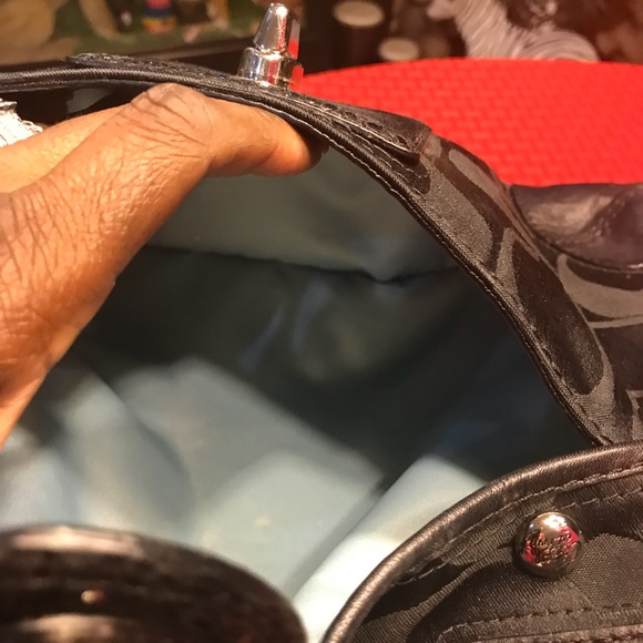Coach Purse...SOLD  SOME WHERE ELSE - Picture 5 of 8
